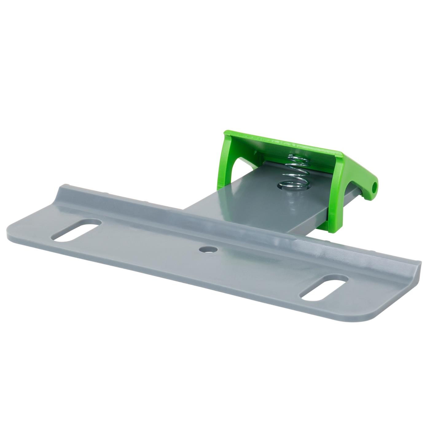 Doppelklicken zum vergrößern Die Kerbl Auswurfsicherung für Tränkeeimer „Bucket Guard“ - hier liegend auf weißem Hintergrund dargestellt.