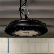 LED-Hallenstrahler 200 Watt - Strahler für Hof, Heuboden, Reithallen und Ställe, dimmbar